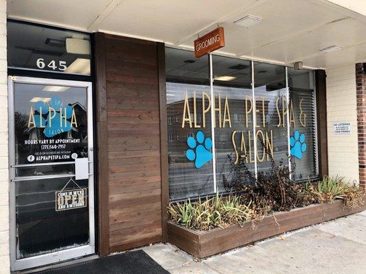 Alpha Pet Spa & Salon