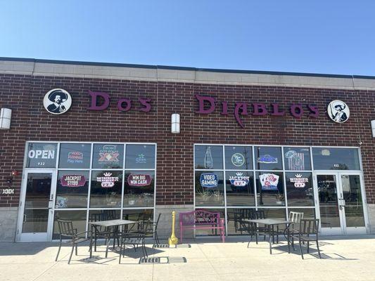 Dos Diablos Bar & Grill
