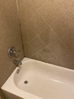 Diamond Inn & Suites