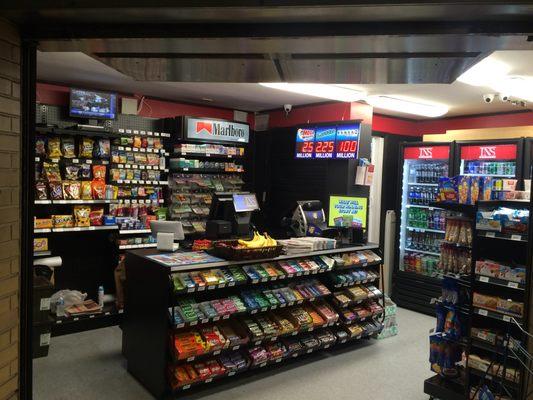 INS Market-Blue Line Washington Station