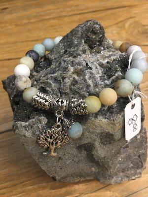 Also a men's and ladies gift shop/boutique