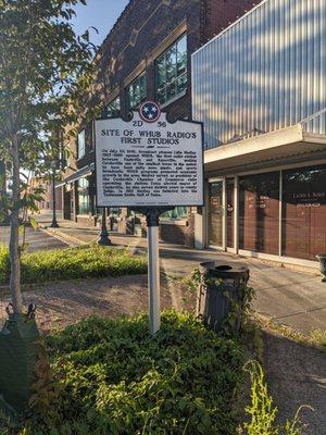 Site of WHUB Radio's First Studios Marker