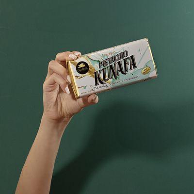 Dubai Bar Pistachio: A rich, crunchy pistachio-filled bar coated in smooth chocolate - a perfect blend of flavor and luxury in every bite!