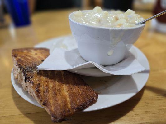 This is how my $35+ dinner arrived. Would you eat that? That's not sanitary.