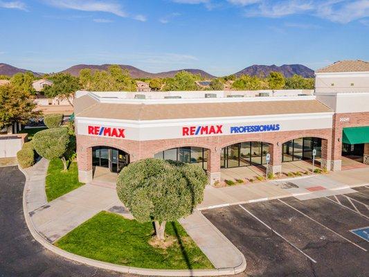 RE/MAX Professionals