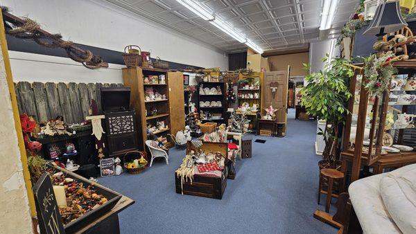 Ellie Mills Mercantile