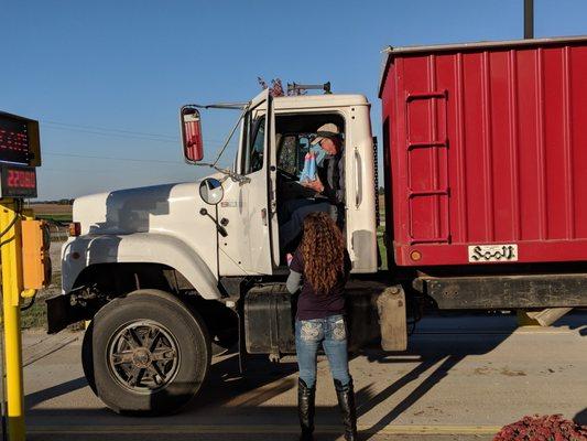 October 2019 Feeding the Farmers - Harvest at Cooper Station