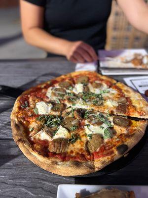 isa.bella Pizza, Pasta, Craft Beer