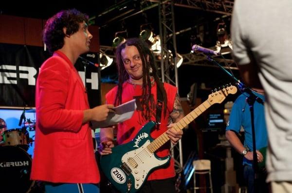 Peter Murphy chats with Junkie Rush