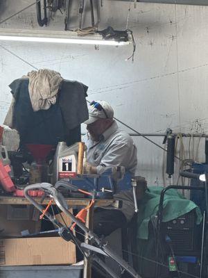Vic's Lawnmower & Small Engine Repair