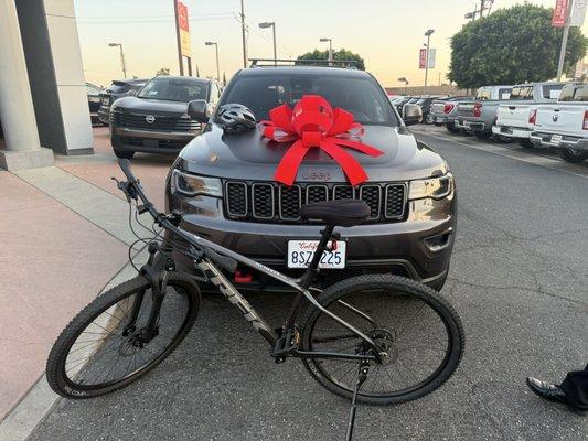 2020 Jeep Grand Cherokee Trailhawk 4X4, 3.6L V6. Loaded with all I need!