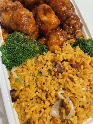 General Tso Dinner Combination with an egg roll