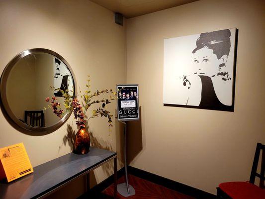 Waiting room of the ladies restroom