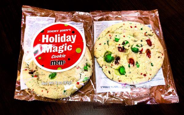 Holidays cookie with m&m's Litmied time