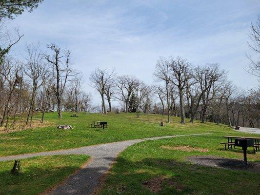 Pinnacles Picnic Ground