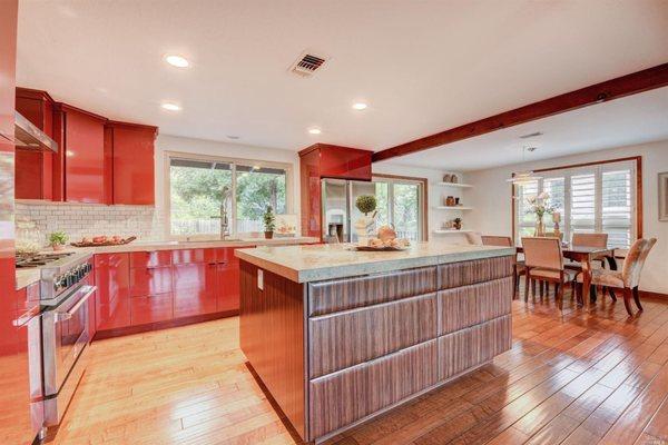 Debbie Souza - Domestique Real Estate