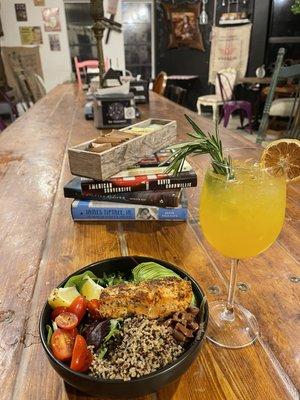 Neverland Coffee Bar