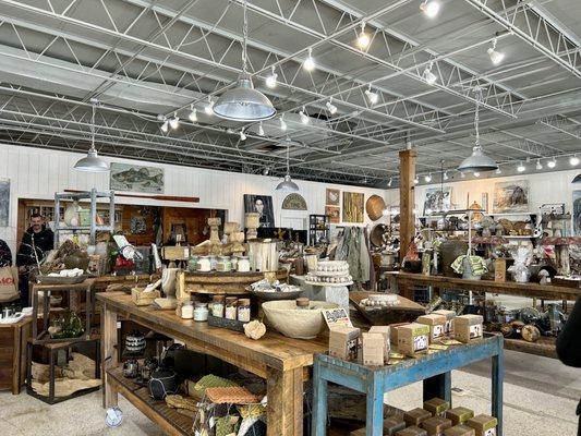 Lulu and Tully Mercantile