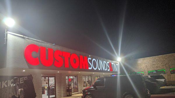 Custom Sounds & Tint