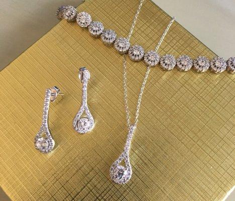 Paul's Fine Jewelry & Gifts