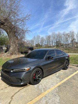 Brand new 2022 Honda Civic got everything tinted in our ceramic film. (50% on front windshield, 15% on side windows and rear)