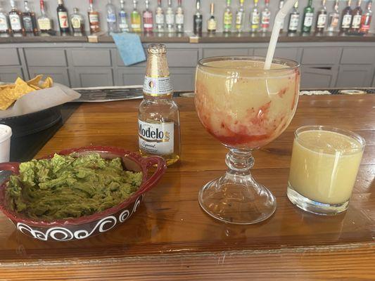 Pina Colada, Guacamole, Modelo