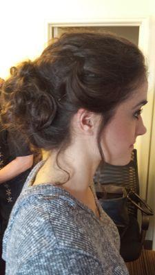 Tennii's Hair Design and Associates