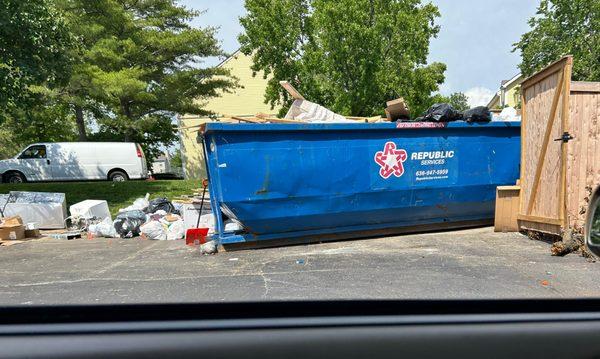 Country Club Place Apartments