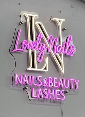 Lovely Nails