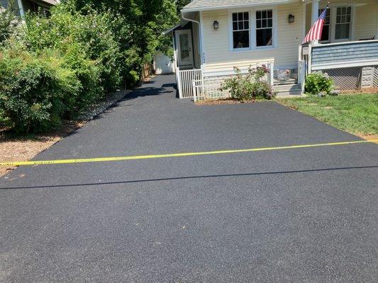 Asphalt driveway installation in Tampa, FL