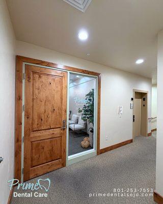 Entrance and elevator