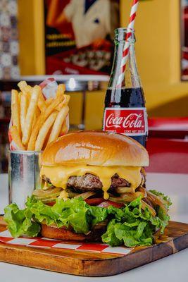 Step into El Cuban Diner, where 1950s nostalgia meets the vibrant flavors of Cuban-American cuisine--right in the heart of Calle 8.