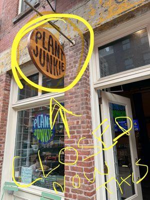 CLOSED. Only does catering thru the Plant Junkie kitchen