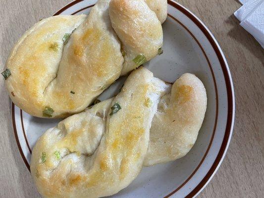 G & L Bakery & Restaurant