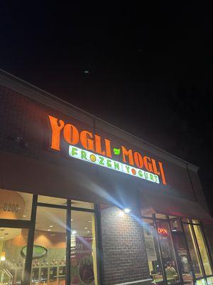 Yogli Mogli