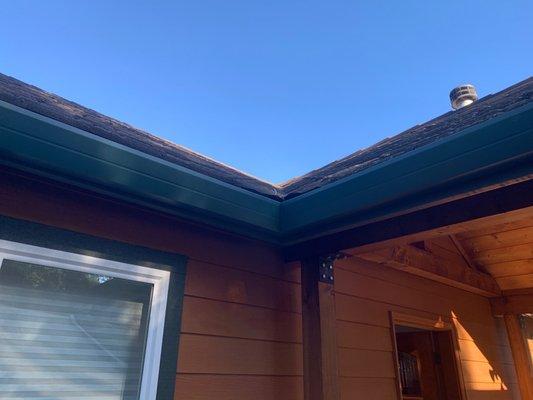 Scott & Diane's Raingutter Service