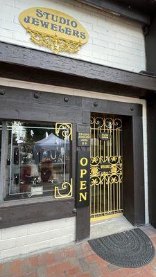 Studio Jewelers