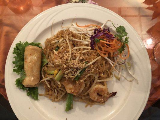 The pretty awesome pad Thai from the lunch menu