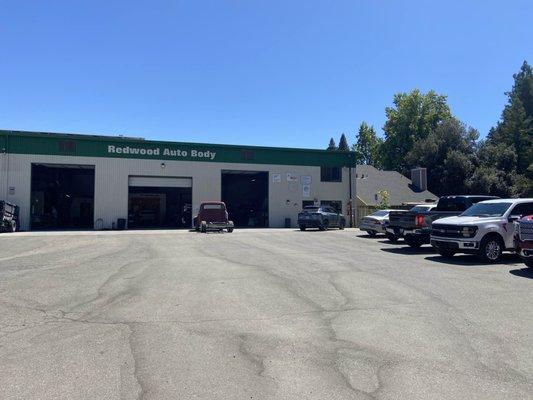 Redwood Auto Body