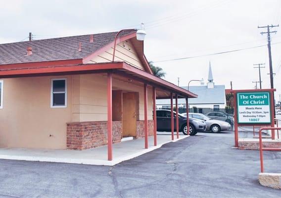 Church of Christ entrance (which faces Arrow Hwy)