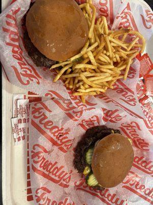 Freddy's Frozen Custard & Steakburgers