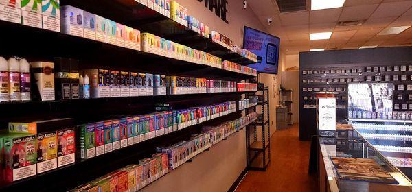 Red Star Vapor & CBD