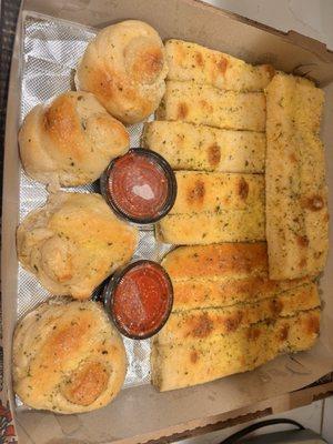 Garlic knots bread sticks