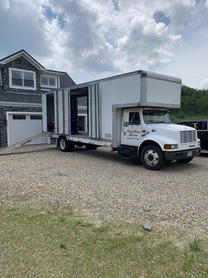 Hometown Moving & Storage LLC