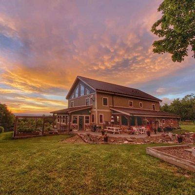 Brandy Jewell - Realty One Group Crest