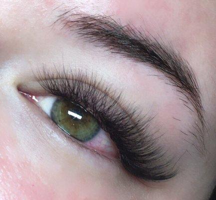 Mega volume lashes