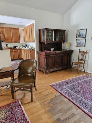 German shrunk, Tiffany lamp, 8 hand woven Persian rugs.