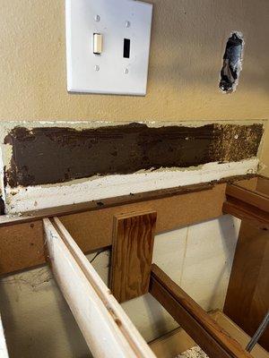 Demo was to include mastic removal in time for granite. Not done and had to hire different t contractors to finish what I already paid for