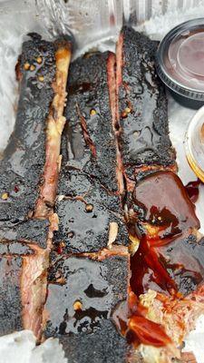 Red Eye’s Git-N-Messy Smokehouse & Tavern