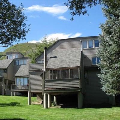 Staying at Payday condos adjacent the Park City Golf Club.  Nice condo and great views. Looking forward to a weekend full of hiking